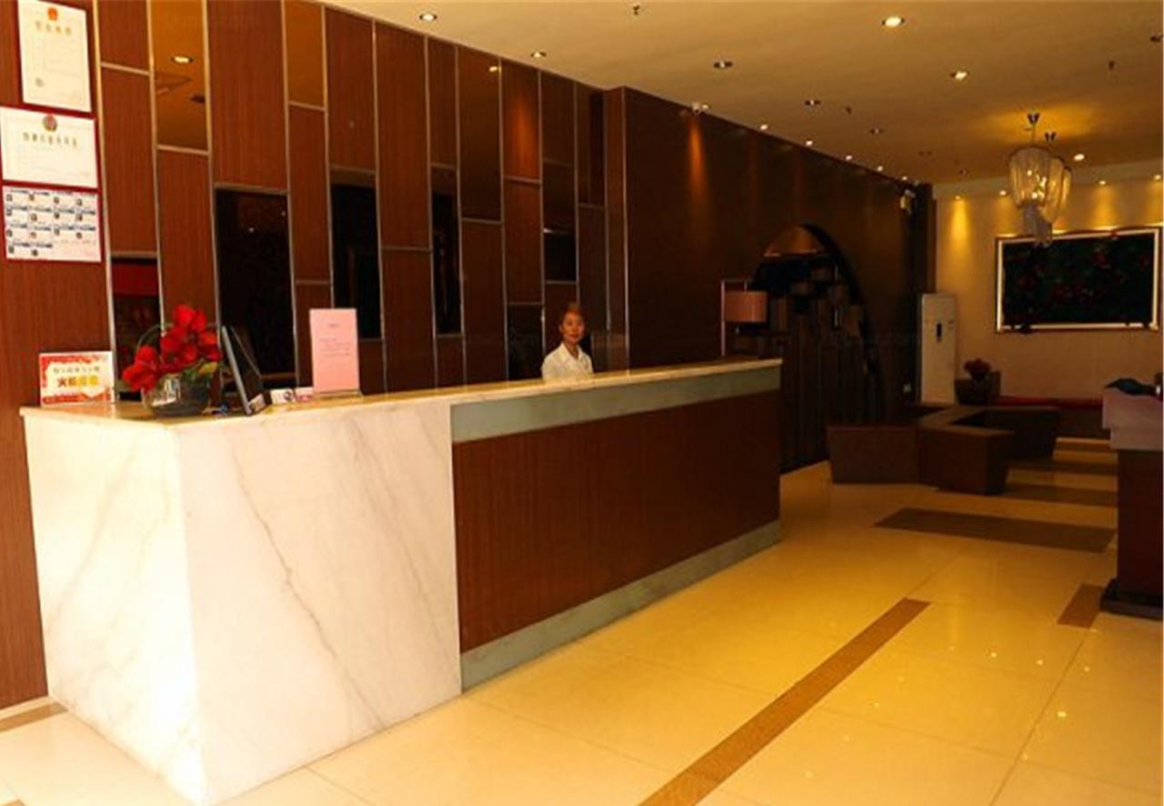 V8 Hotel Xilang Subway Branch Cantão Exterior foto